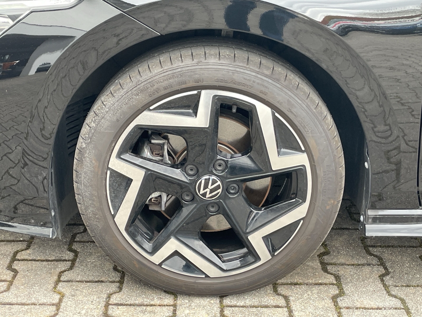 Golf Variant VIII 2.0 TDI DSG R-Line AHK/HUD/CAM Navi/ACC/Lenkradhzg