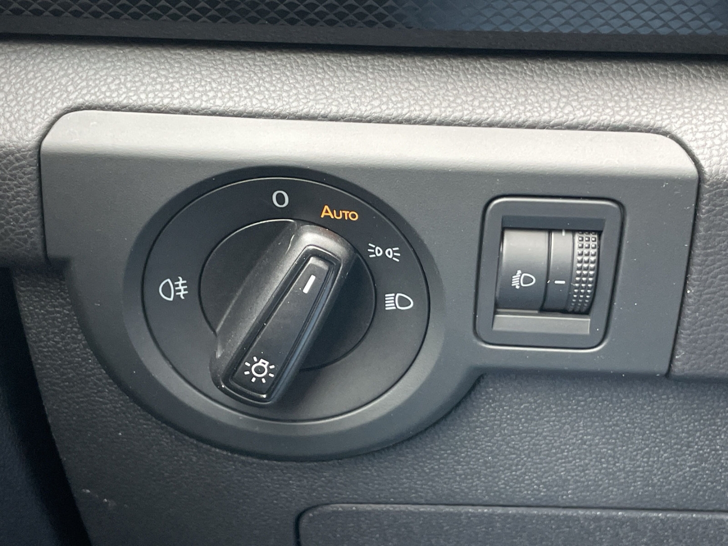 T-Cross 1.0 TSI Life Kamera/Navi/App-Connect/ACC/Sitzhzg/2-Zonen Klima