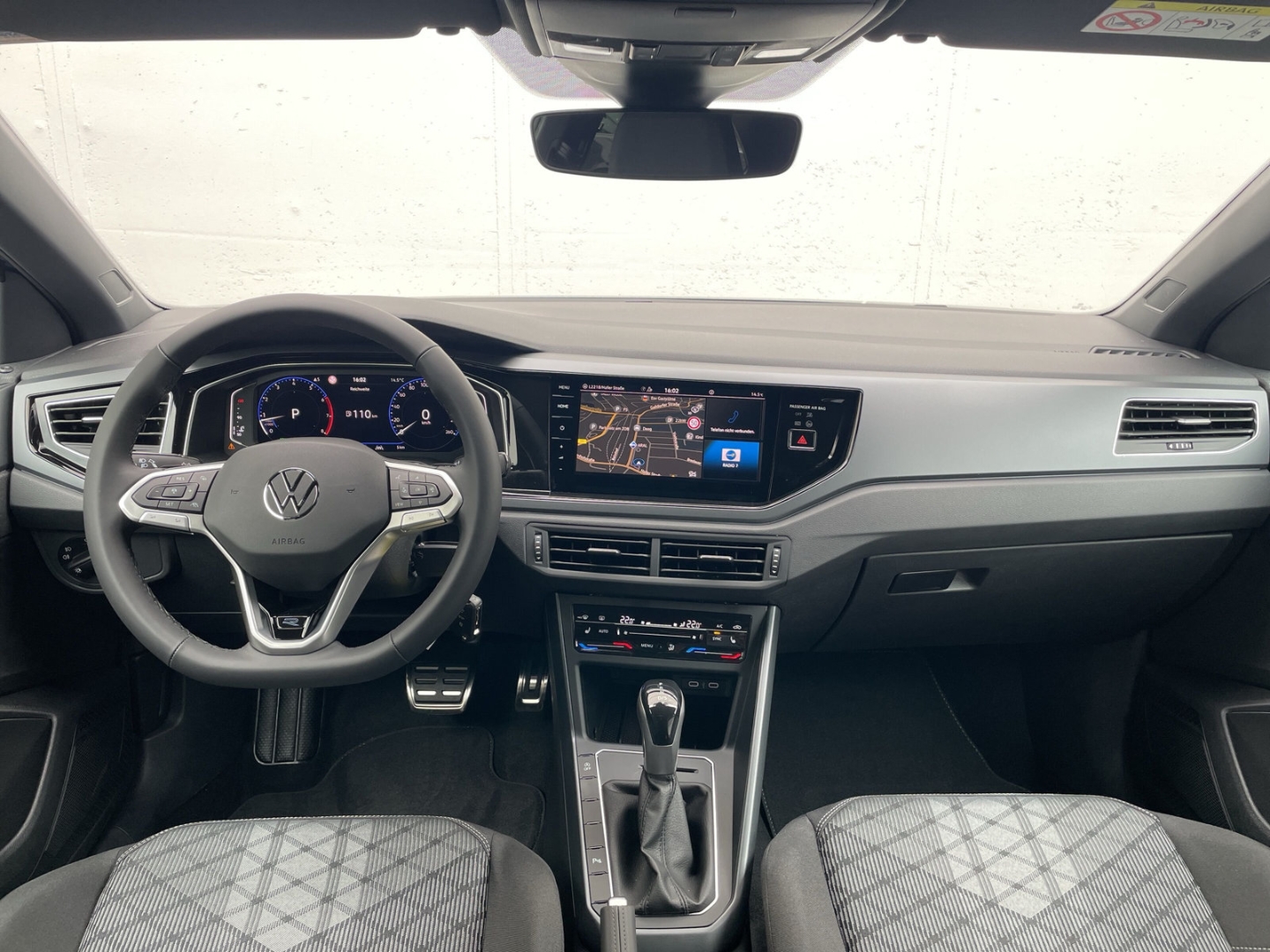 Taigo 1.5 TSI DSG R-Line AHK/Kamera/Navi/Matrix