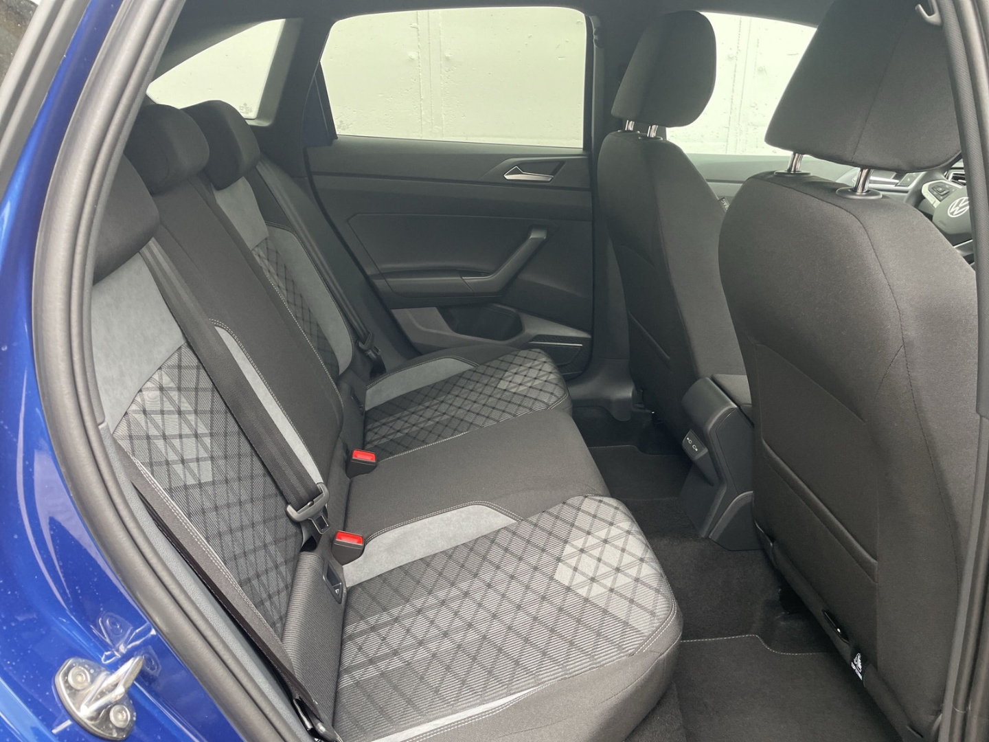 Taigo 1.5 TSI DSG R-Line AHK/Kamera/Navi/Matrix