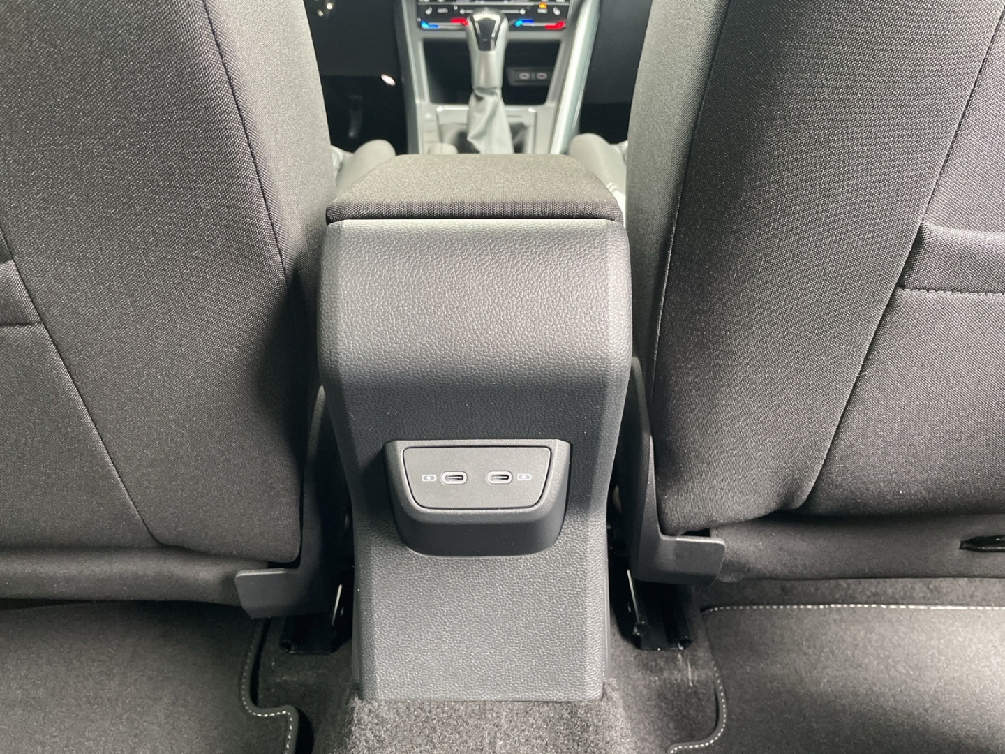 Taigo 1.5 TSI DSG R-Line AHK/Kamera/Navi/Matrix