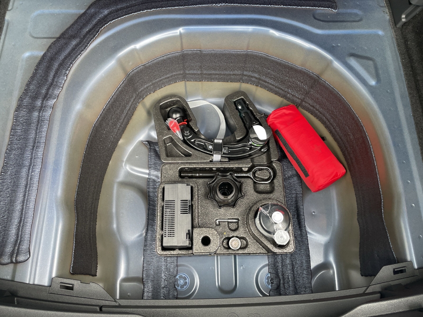 Taigo 1.5 TSI DSG R-Line AHK/Kamera/Navi/Matrix