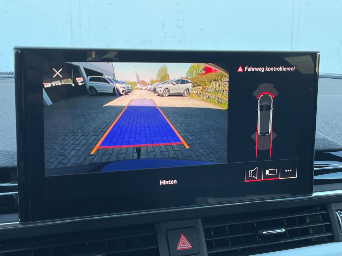A4 40 TFSI Avant S line quattro Matrix/AHK/Pano/ACC/Kamera/el.Heckklappe/Navi/App-Connect