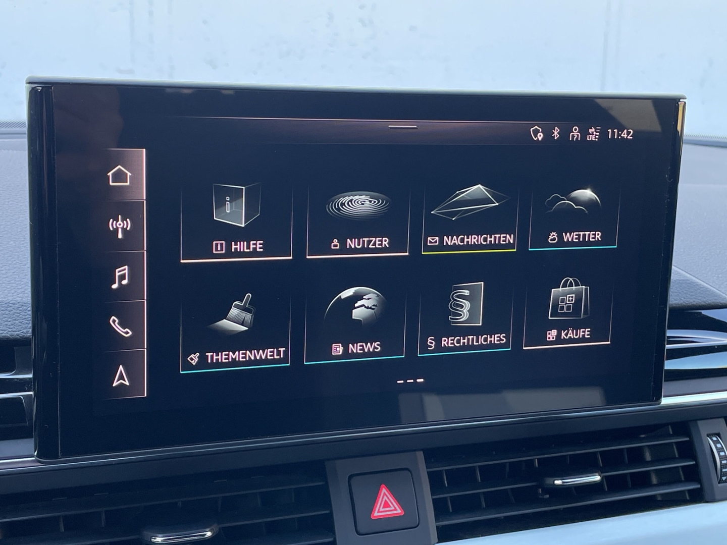 A4 40 TFSI Avant S line quattro Matrix/AHK/Pano/ACC/Kamera/el.Heckklappe/Navi/App-Connect