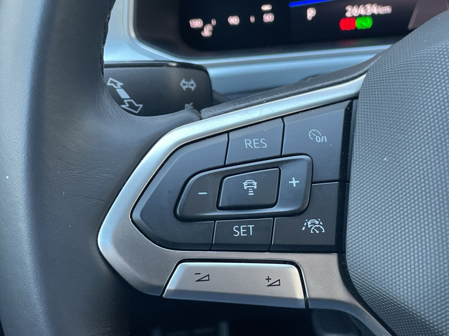 T-Roc 2.0 TDI DSG Goal AHK/Kamera/ACC/App-Connect/Navi/Travel/Spurwechselassist