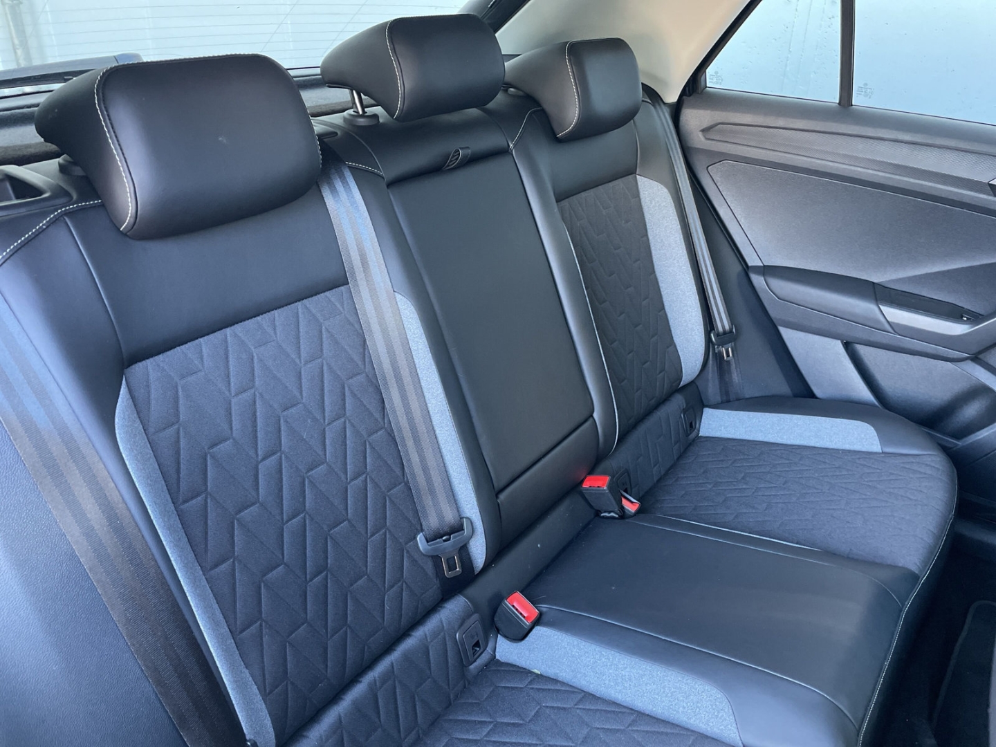 T-Roc 2.0 TDI DSG Goal AHK/Kamera/ACC/App-Connect/Navi/Travel/Spurwechselassist