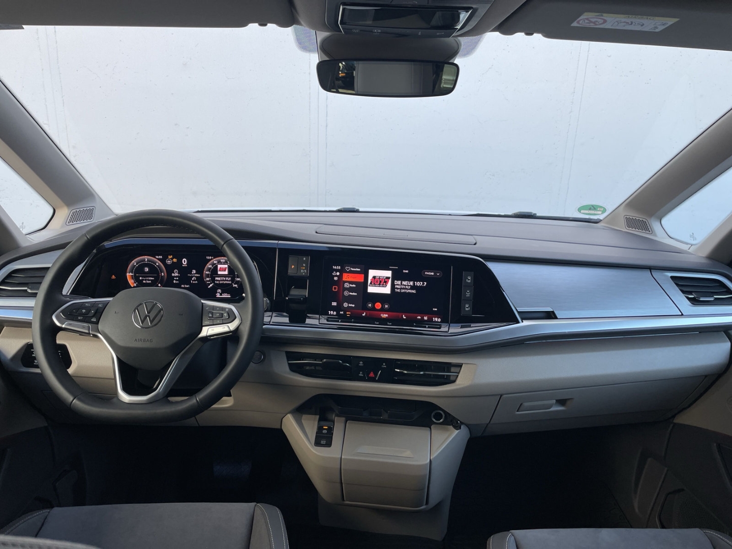 T7 Multivan Edition LÜ 2.0 TDI AHK/Kamera/el.Türen/TravelAssist/AHK
