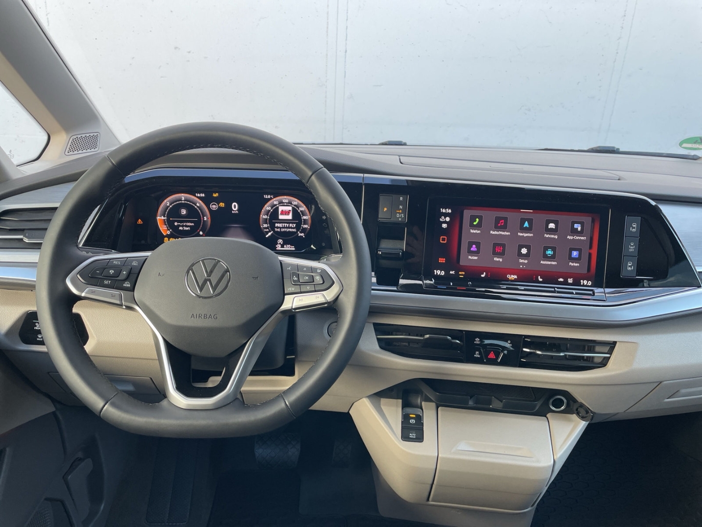 T7 Multivan Edition LÜ 2.0 TDI AHK/Kamera/el.Türen/TravelAssist/AHK