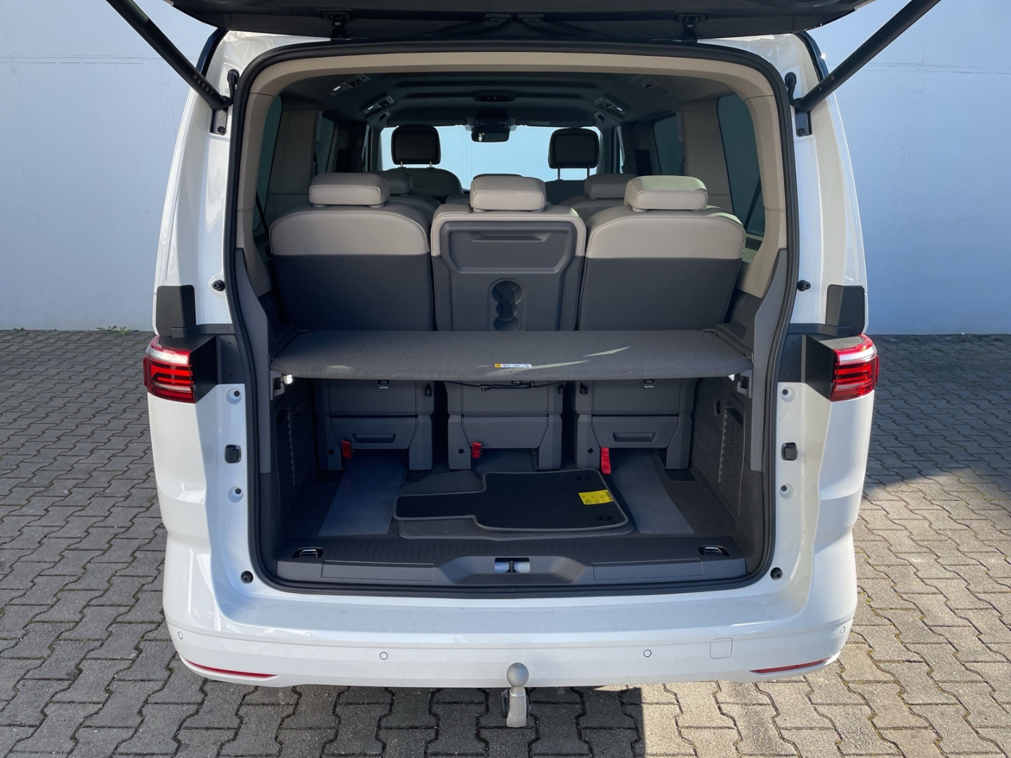 T7 Multivan Edition LÜ 2.0 TDI AHK/Kamera/el.Türen/TravelAssist/AHK