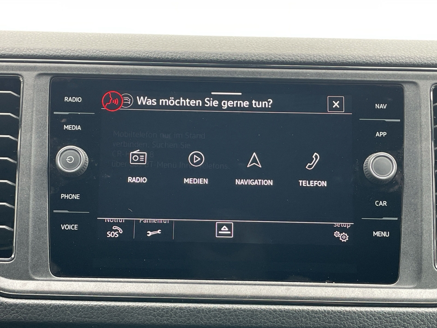 Crafter 35 2.0 TDI DSG 9-Sitzer/Kamera/Standhzg/AHK/ACC/Navi/App-Connect/Sitzhzg