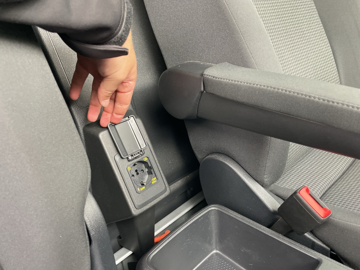 Caddy Cargo 2.0 TDI DSG EcoProfi App-Con./Kamera/Radio/PDC