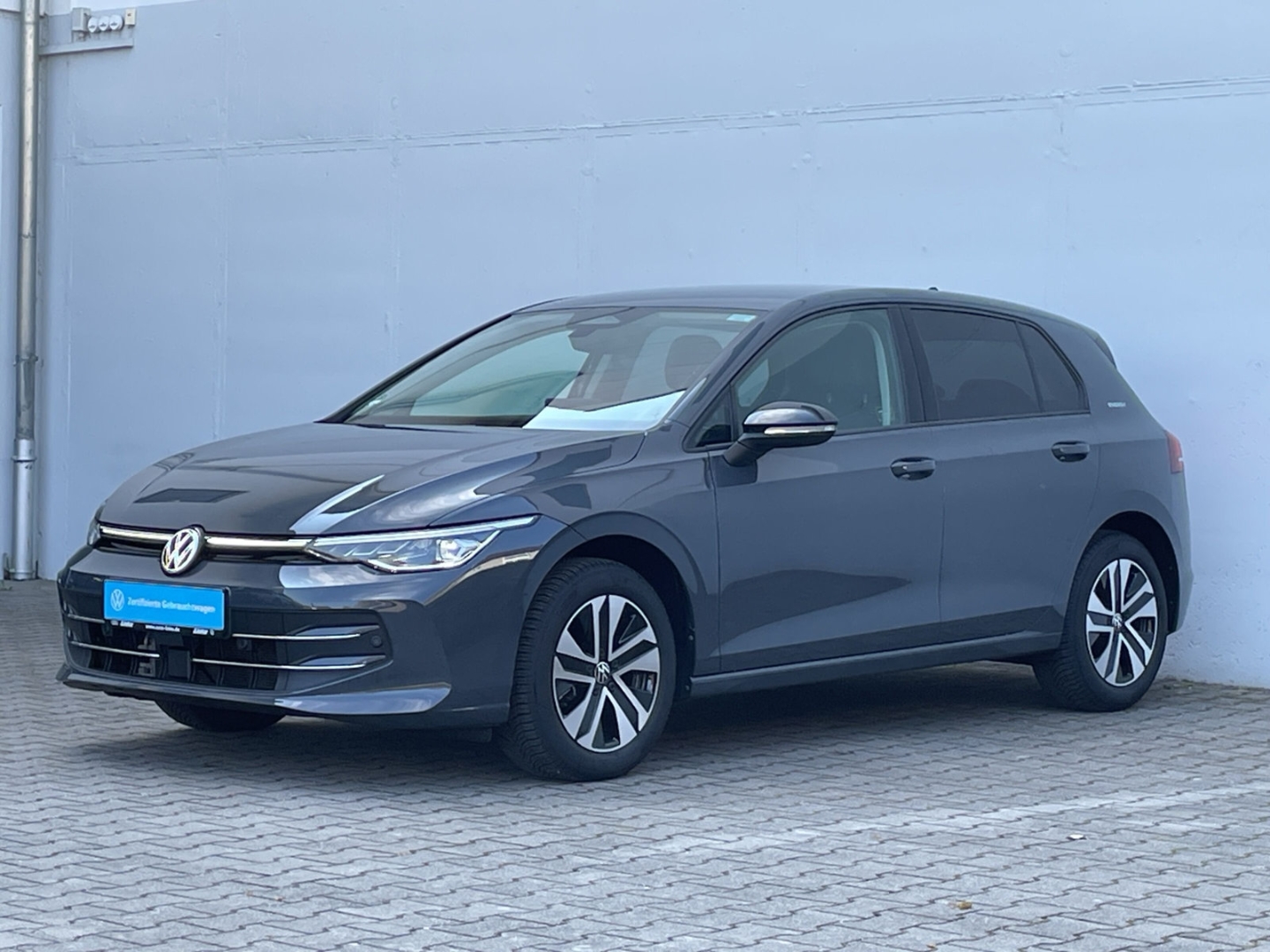 Golf VIII 1.5 eTSI DSG Energy AHK/Kamera/ACC/Navi/App-Connect/LED-Plus