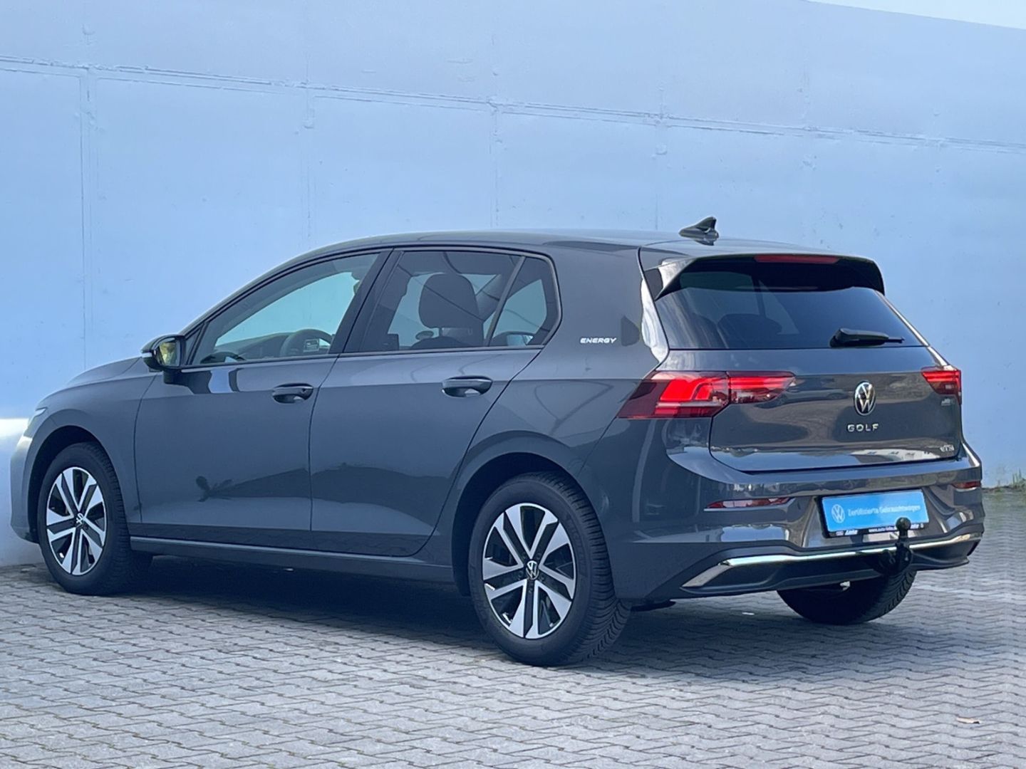 Golf VIII 1.5 eTSI DSG Energy AHK/Kamera/ACC/Navi/App-Connect/LED-Plus