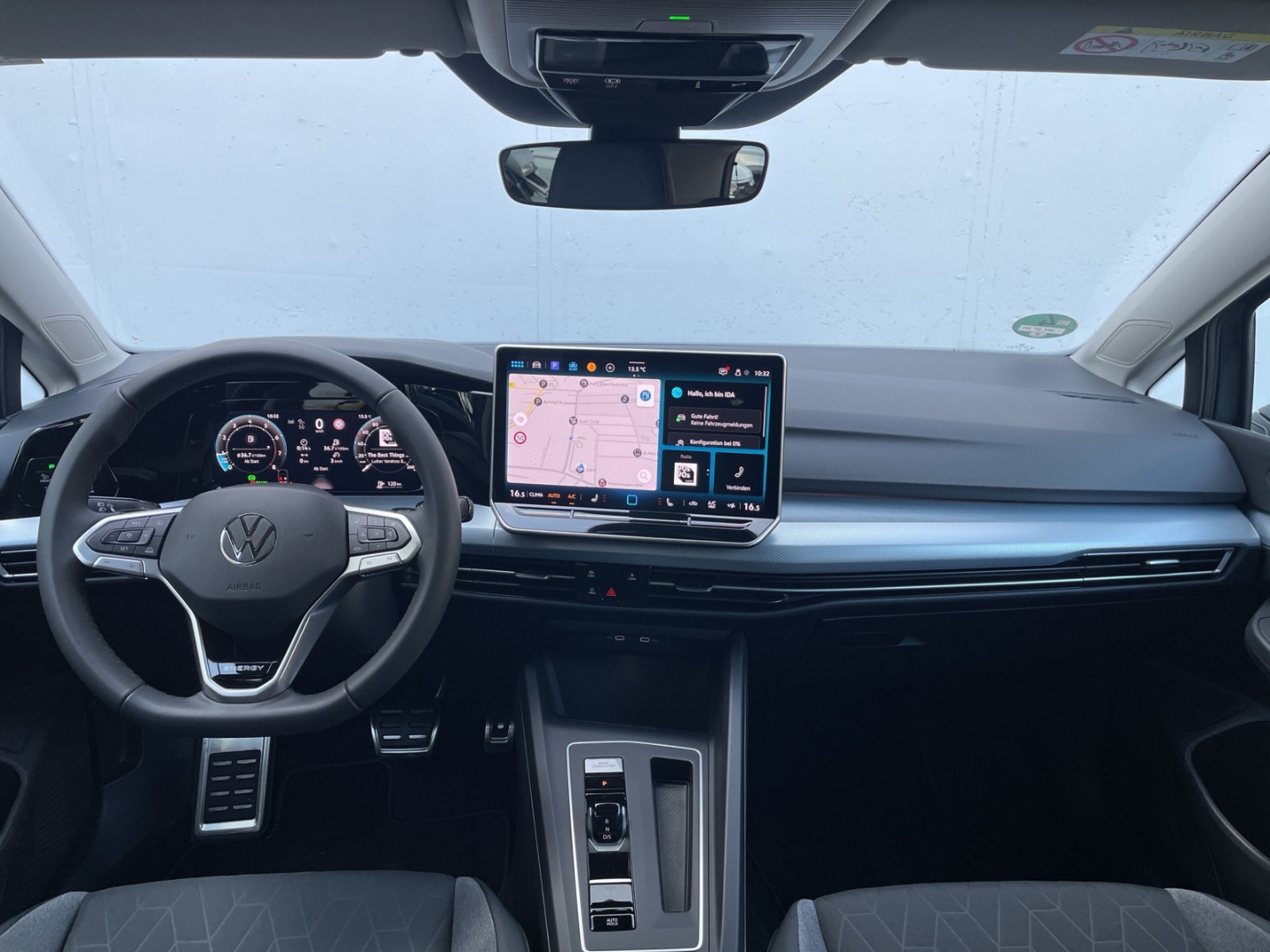 Golf VIII 1.5 eTSI DSG Energy AHK/Kamera/ACC/Navi/App-Connect/LED-Plus