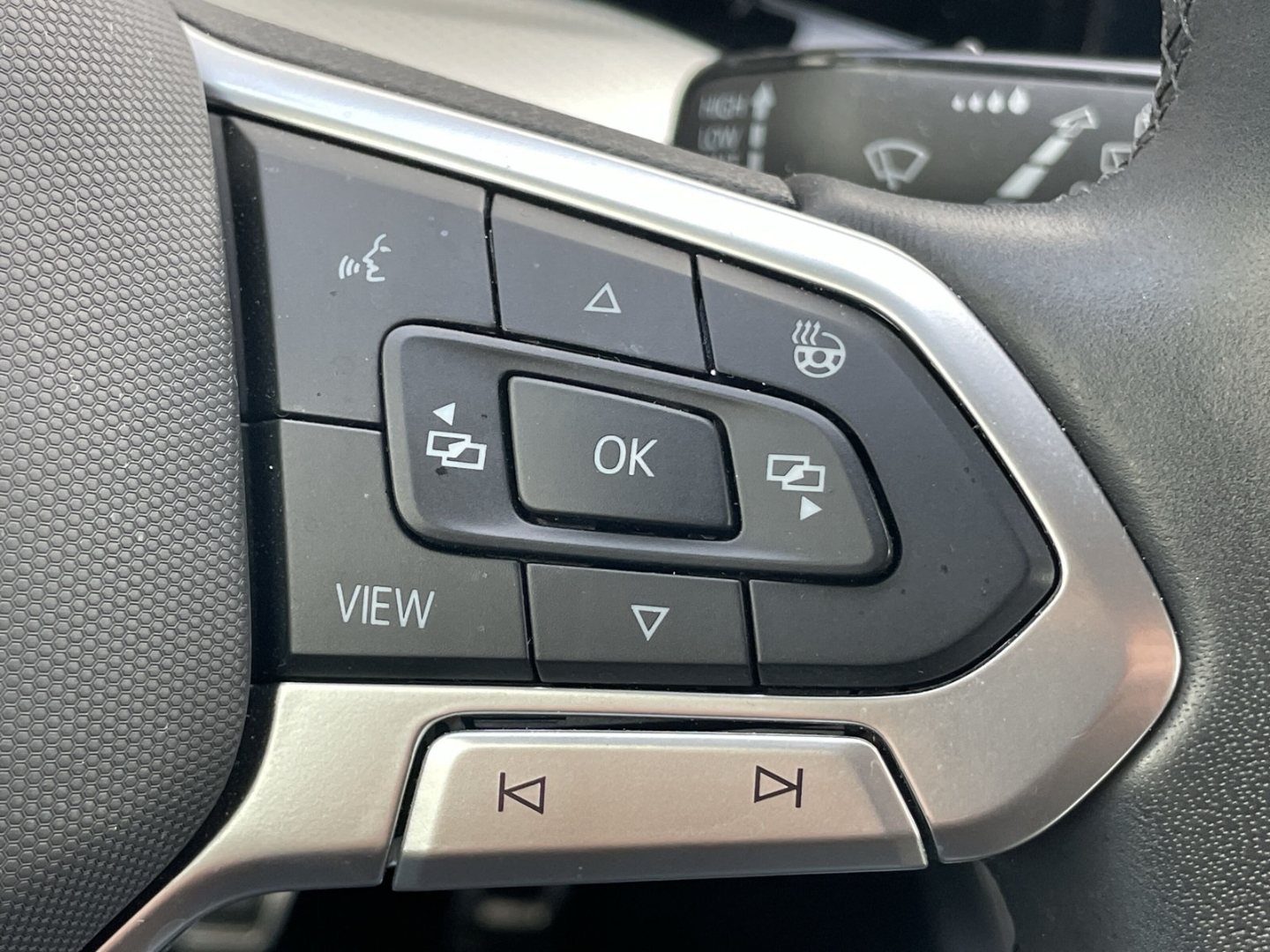 Golf VIII 1.5 TSI Move Kamera/Navi/ACC/LED Plus/App-Connect/Lenkradhzg