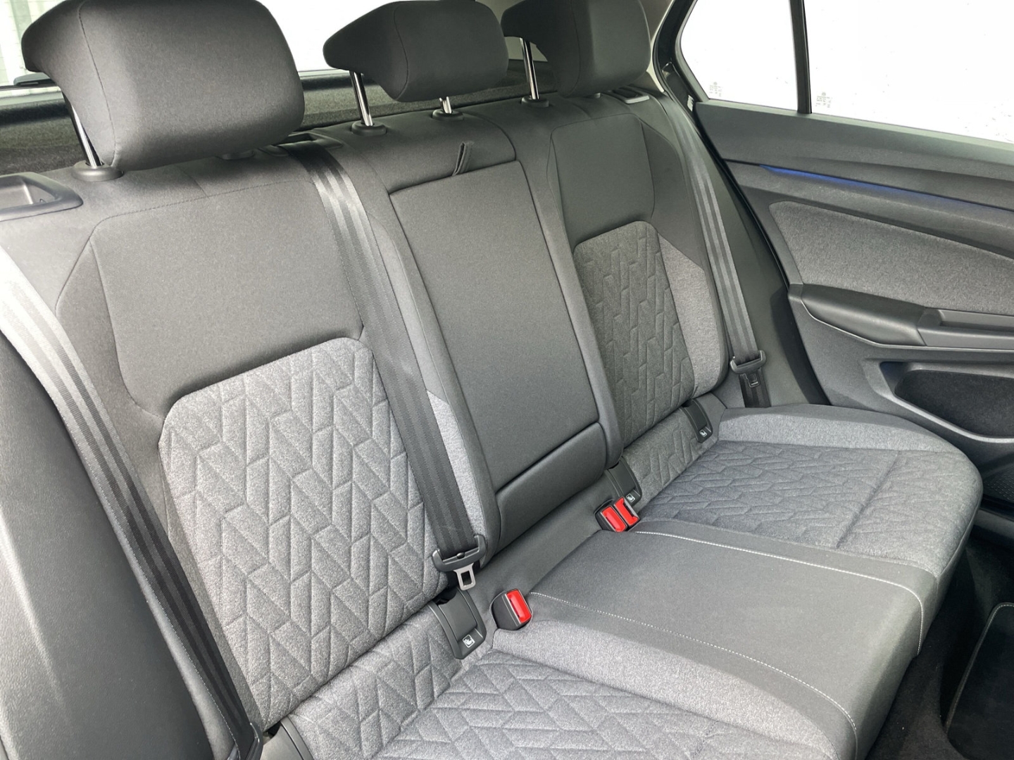 Golf VIII 1.5 TSI Move Kamera/Navi/ACC/LED Plus/App-Connect/Lenkradhzg