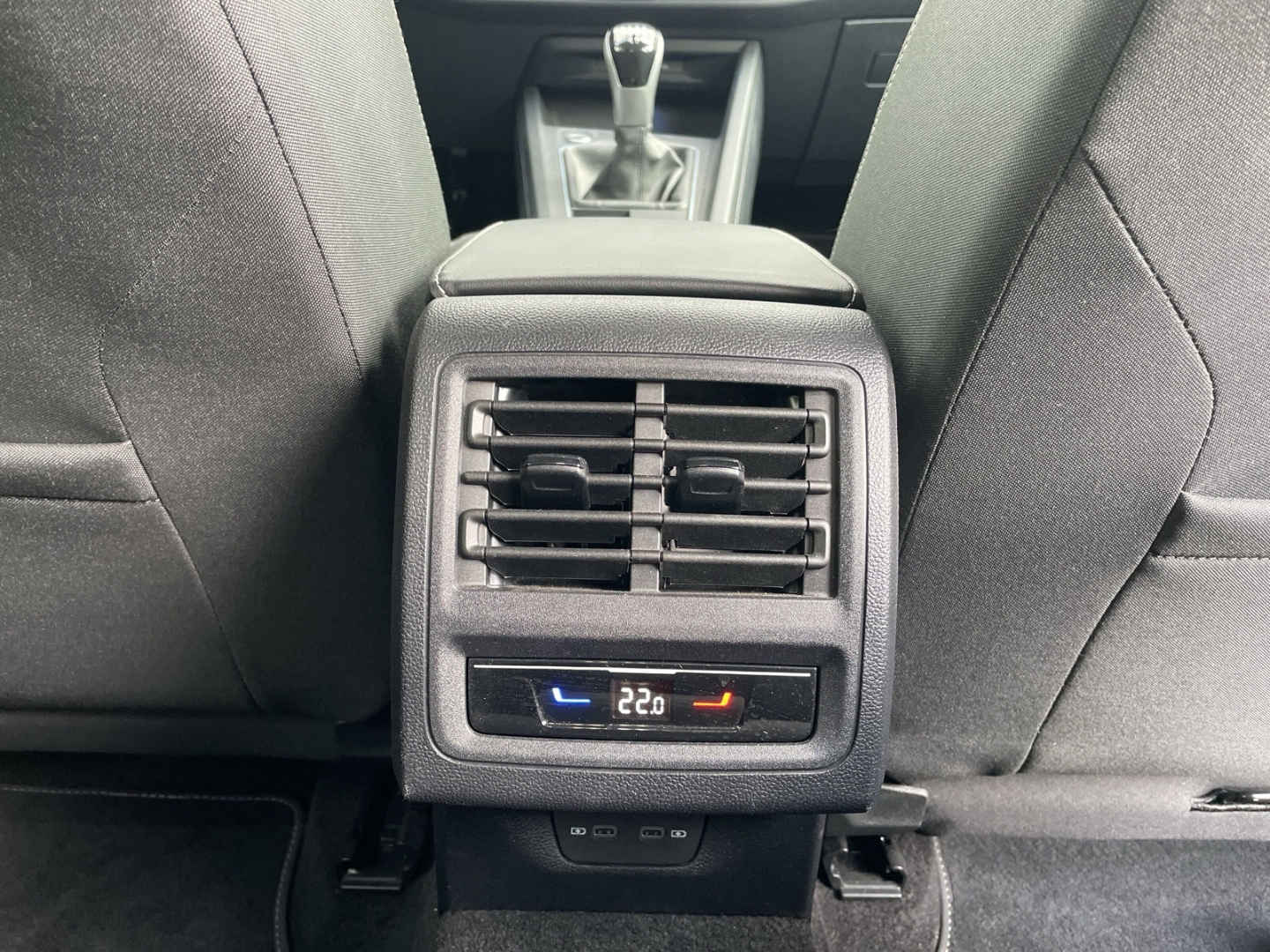 Golf VIII 1.5 TSI Move Kamera/Navi/ACC/LED Plus/App-Connect/Lenkradhzg