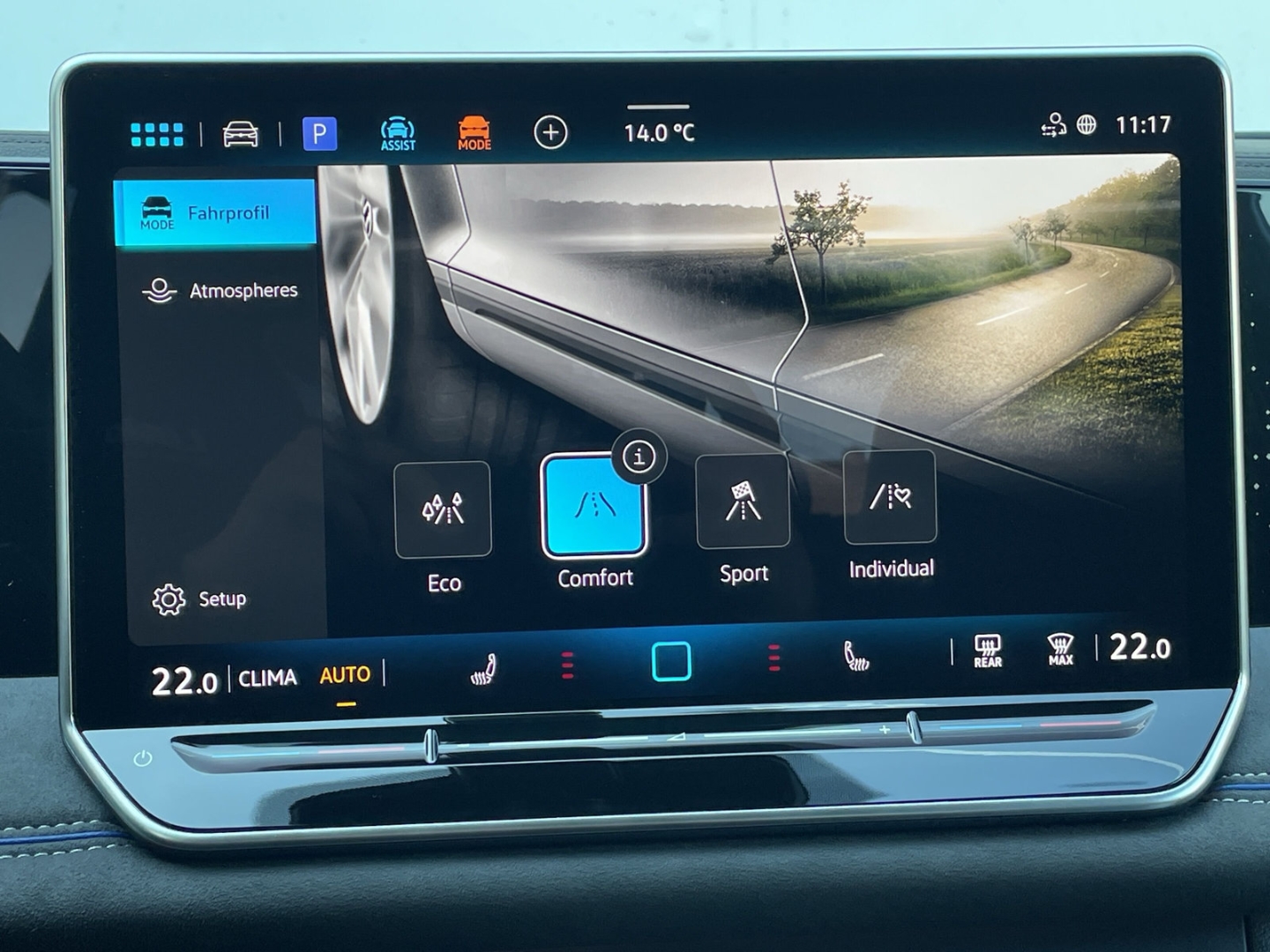Tiguan R-Line 1.5 TSI DSG Black Style AHK/App-Connect/360°Kamera/Navi/ACC