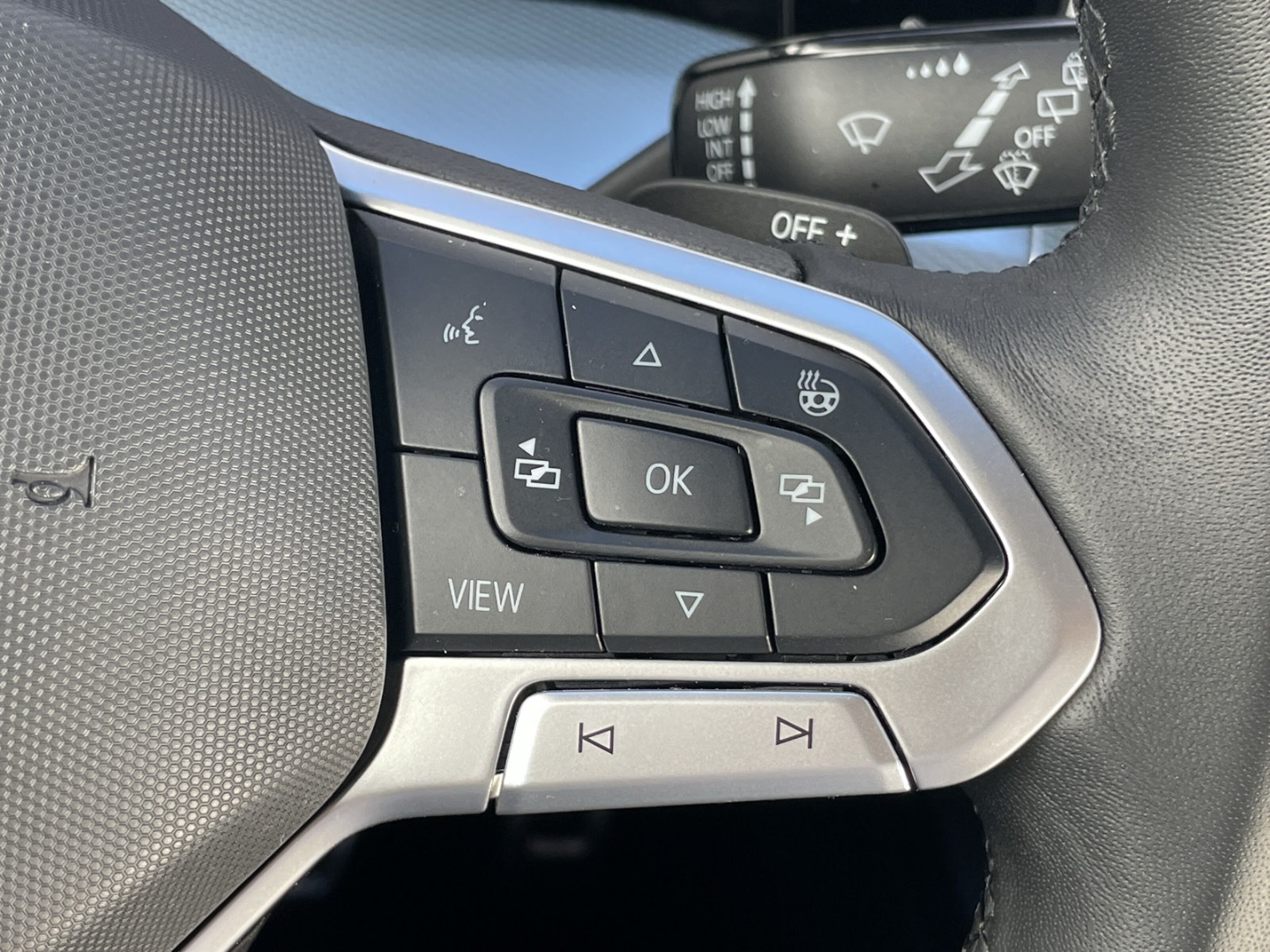 Golf Variant VIII 2.0TDI DSG Goal AHK/360°Kamera/ACC/Matrix/App-Connect/Navi/
