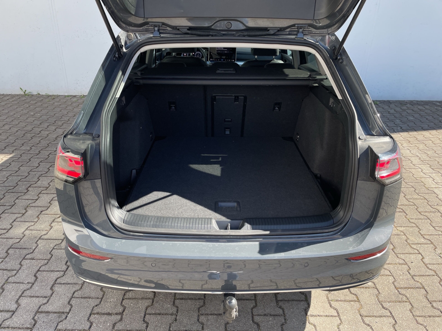 Golf Variant VIII 2.0TDI DSG Goal AHK/360°Kamera/ACC/Matrix/App-Connect/Navi/