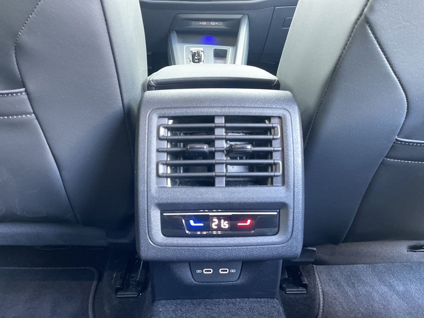 Golf VIII 1.5 eTSI DSG Energy AHK/ACC/Navi/LED Plus/Lenkradhzg/App-Connect