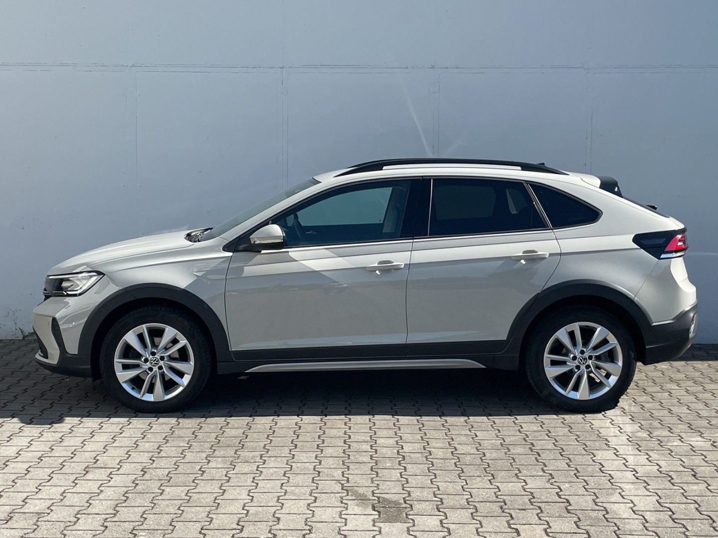 Taigo 1.0 TSI DSG Life Kamera/LED/Sitzhzg/App-Connect/Sitzheizung/PDC/Klima
