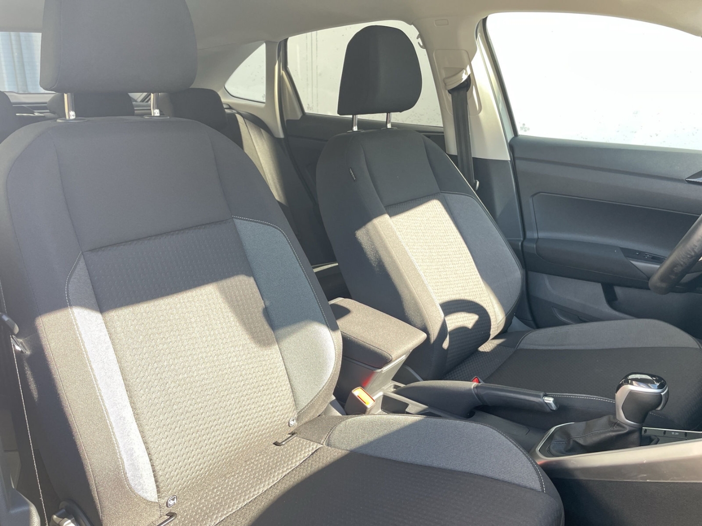 Taigo 1.0 TSI DSG Life Kamera/LED/Sitzhzg/App-Connect/Sitzheizung/PDC/Klima