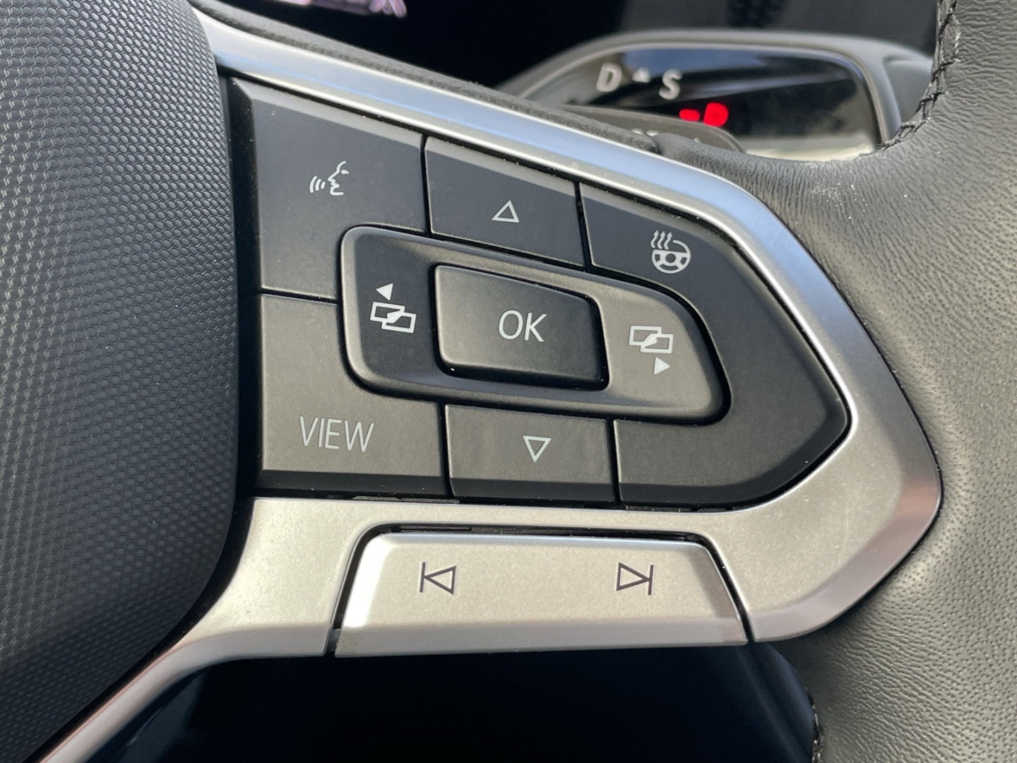 Tiguan 2.0 TDI Goal AHK/Keyless/360°Kamera/Navi/LED Plus/App-Connect/ACC/