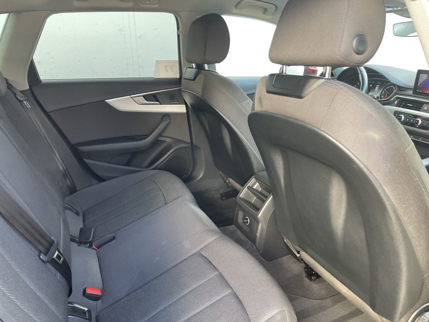 A4 Avant 1.4 TFSI AHK/PDC/el.Heckklappe/GRA/Navi/Sitzhzg/Xenon