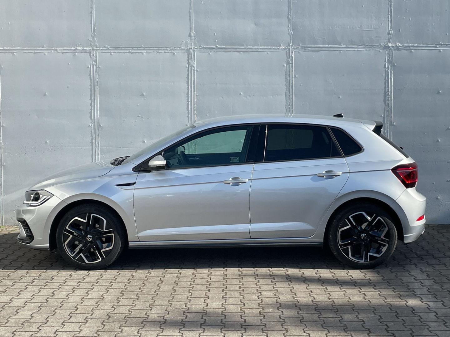 Polo 1.0 TSI DSG R-Line Kamera/Navi/App-Connect/IQ.Light