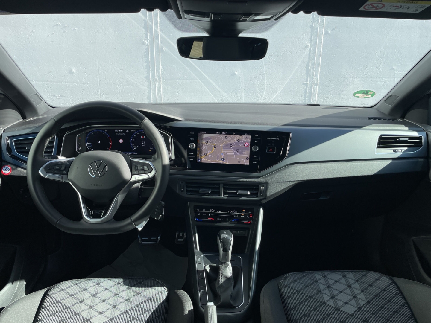 Polo 1.0 TSI DSG R-Line Kamera/Navi/App-Connect/IQ.Light