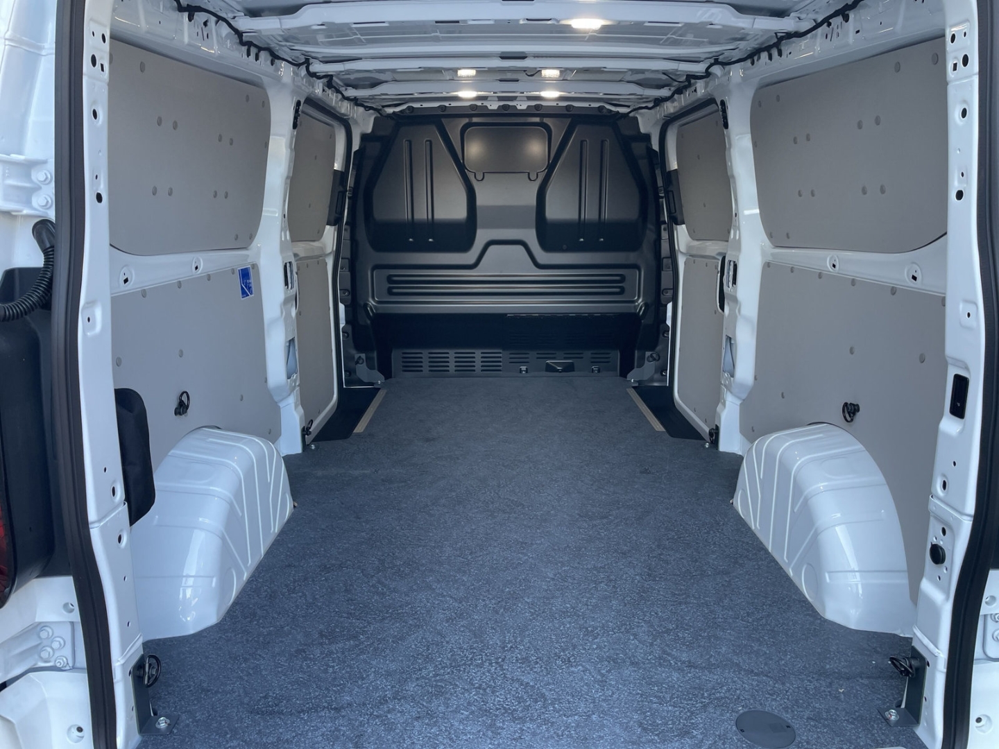 T7 Transporter LR LED/Kamera/PDC/GRA/Wärmepumpe/AHK Vorbereitung