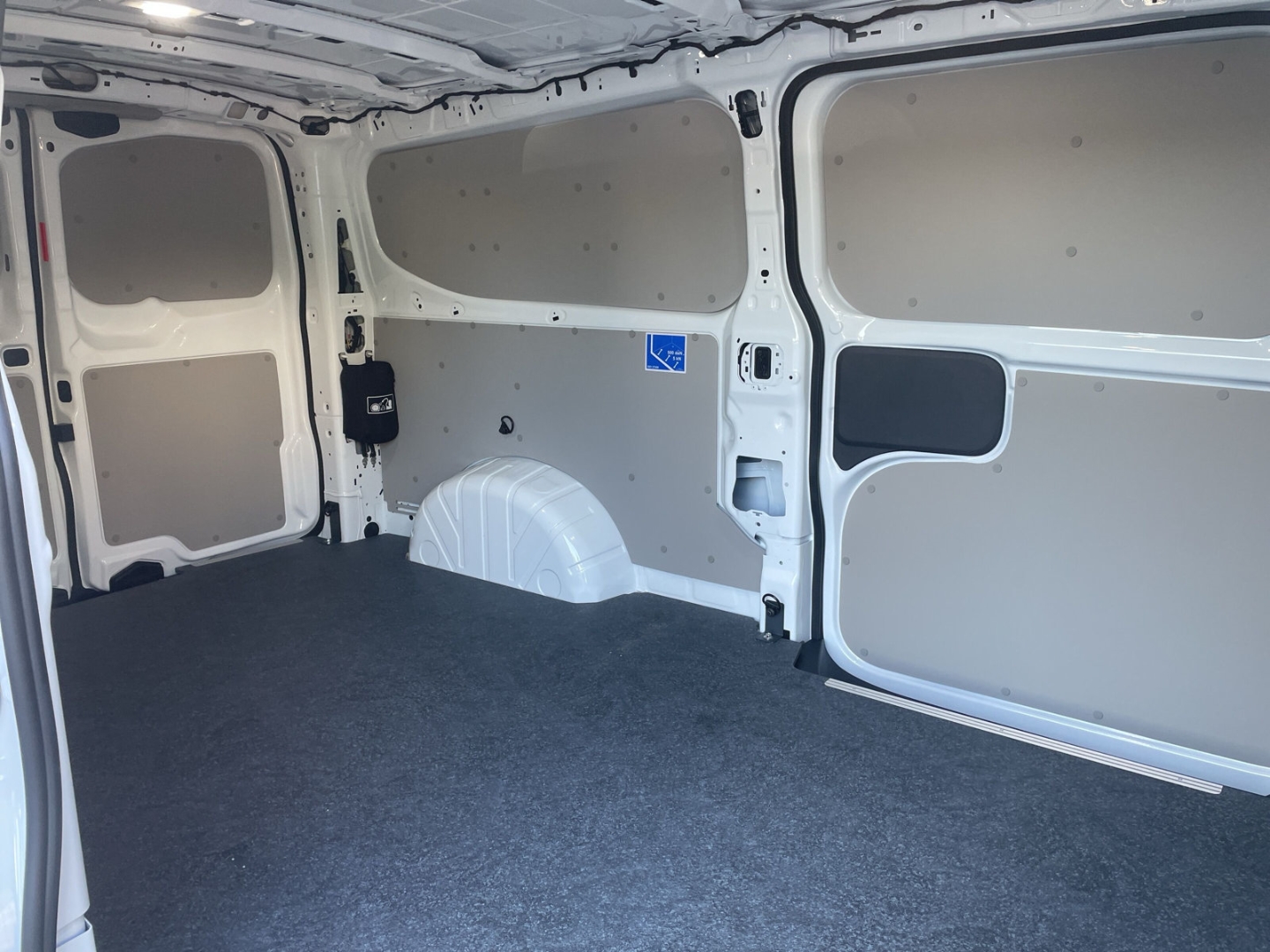 T7 Transporter LR LED/Kamera/PDC/GRA/Wärmepumpe/AHK Vorbereitung