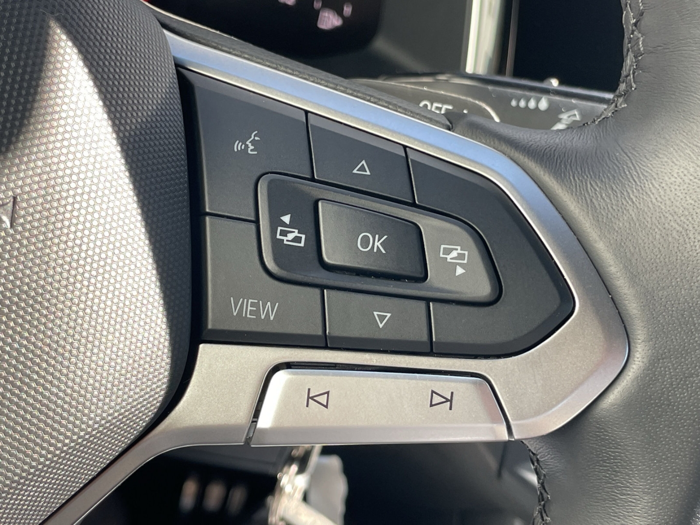 Polo 1.0 TSI DSG R-Line Matrix/beats/ACC/App-Con/Sportfahrwerk