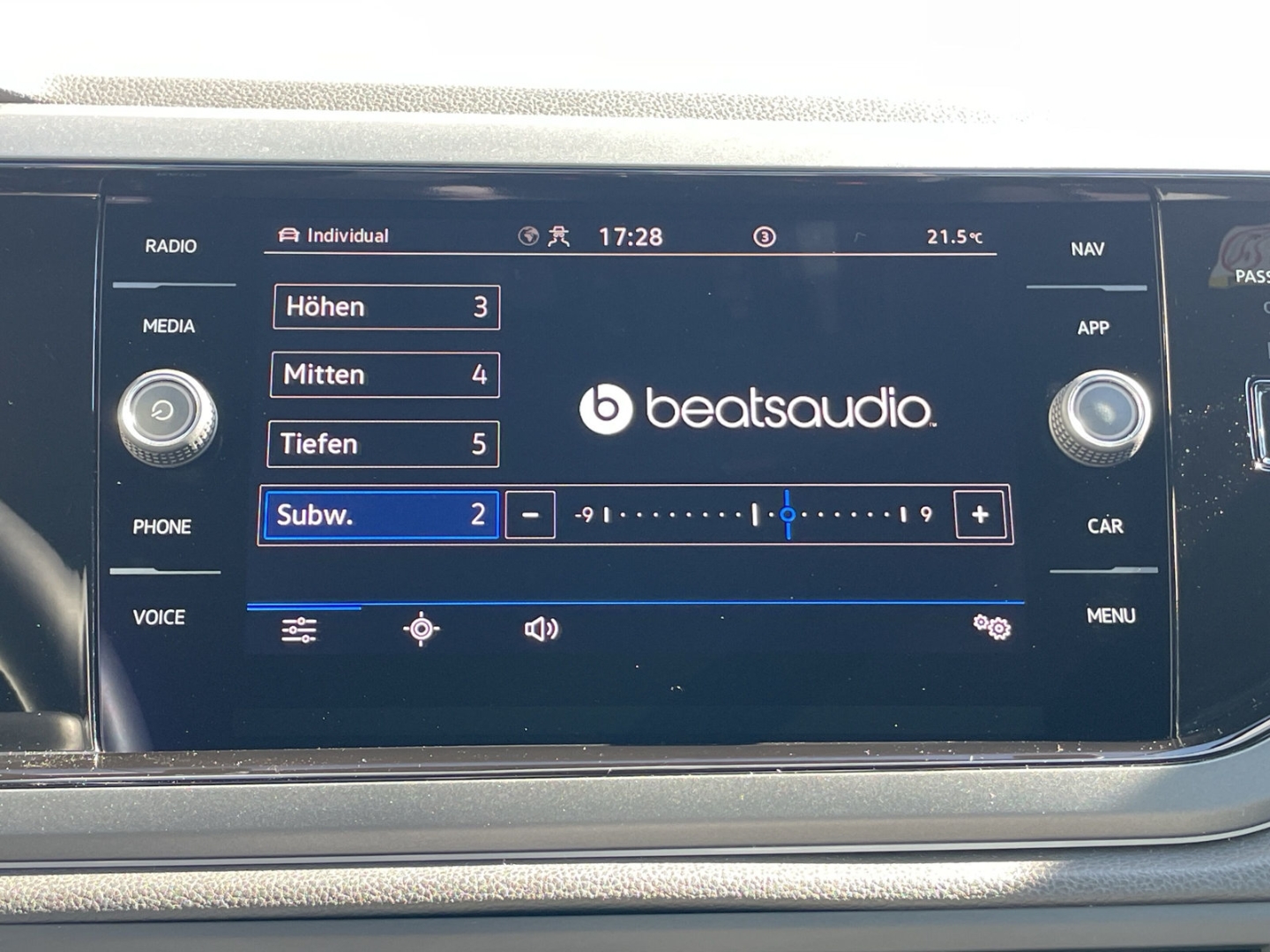 Polo 1.0 TSI DSG R-Line Matrix/beats/ACC/App-Con/Sportfahrwerk