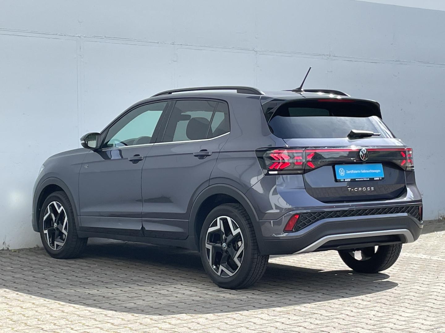 T-Cross 1.5 TSI DSG R-Line AHK/Kamera/Navi/App-Connect/ACC/Travelassist