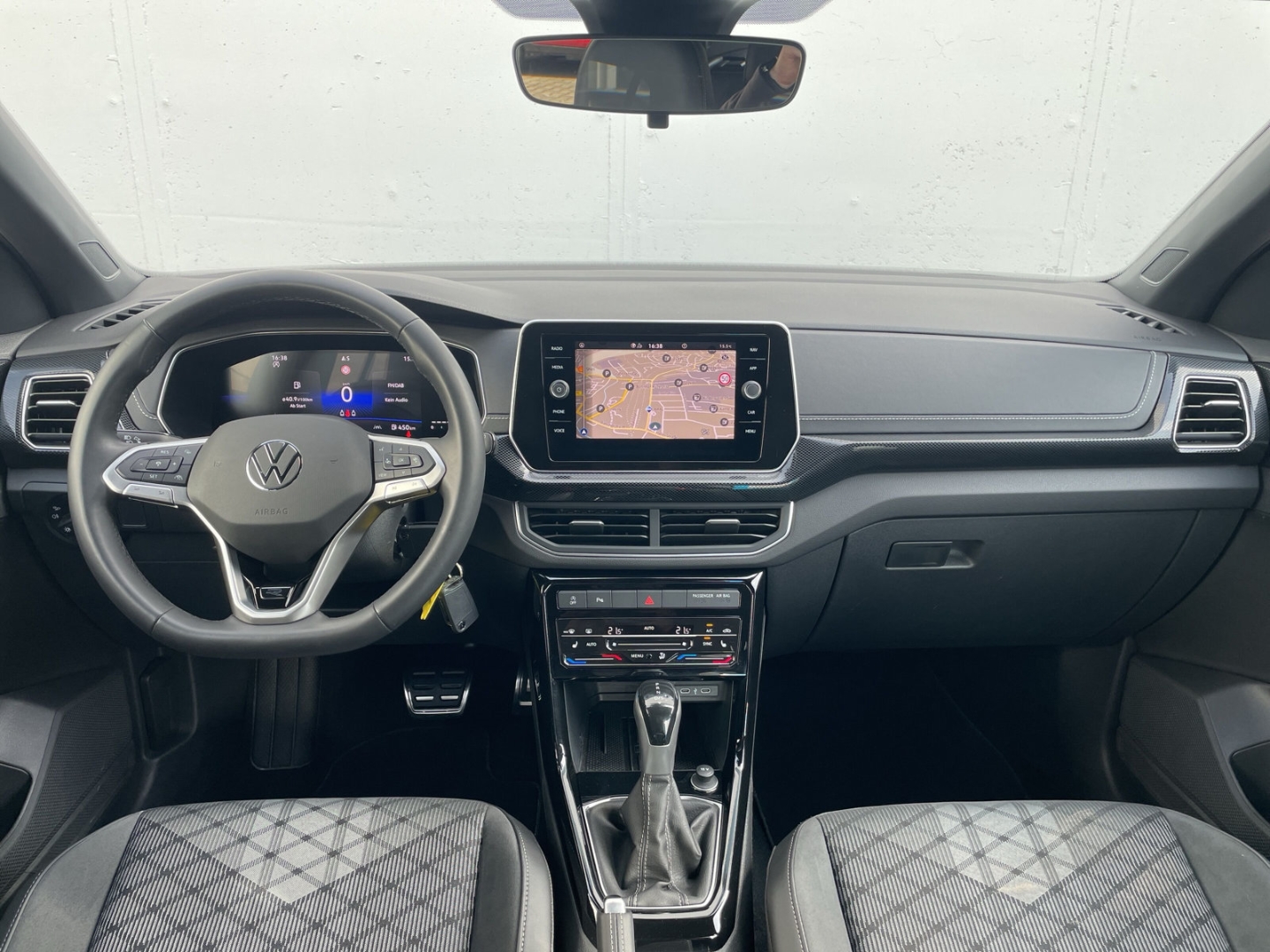T-Cross 1.5 TSI DSG R-Line AHK/Kamera/Navi/App-Connect/ACC/Travelassist