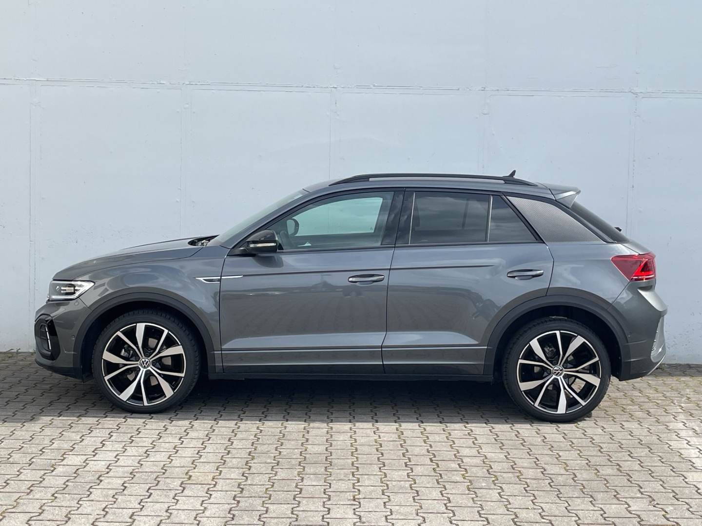 T-Roc 1.5TSI DSG R-Line AHK/Kamera/Matrix/Keyless/App-Con/ACC/Navi/el.Heckklappe