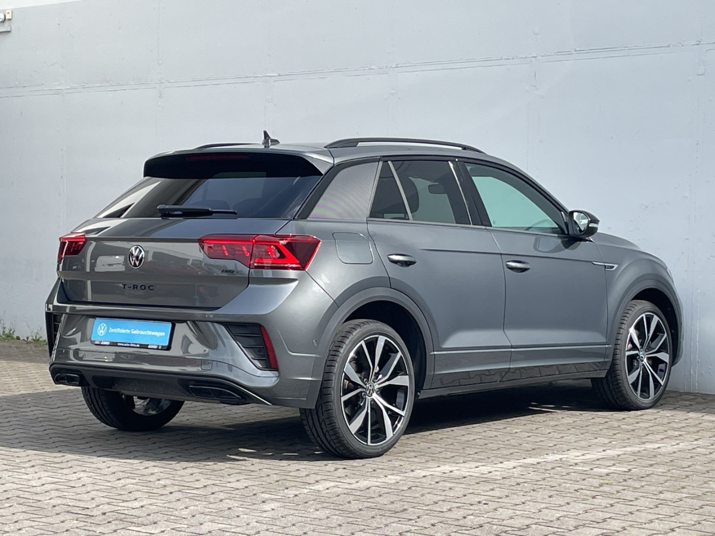 T-Roc 1.5TSI DSG R-Line AHK/Kamera/Matrix/Keyless/App-Con/ACC/Navi/el.Heckklappe