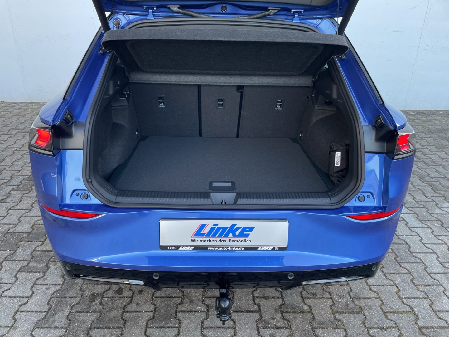 T-Roc R-Line 1.5 eTSI IQ.LIGHT/HUD/AHK/Pano/H&K 360°Kamera/App-Connect