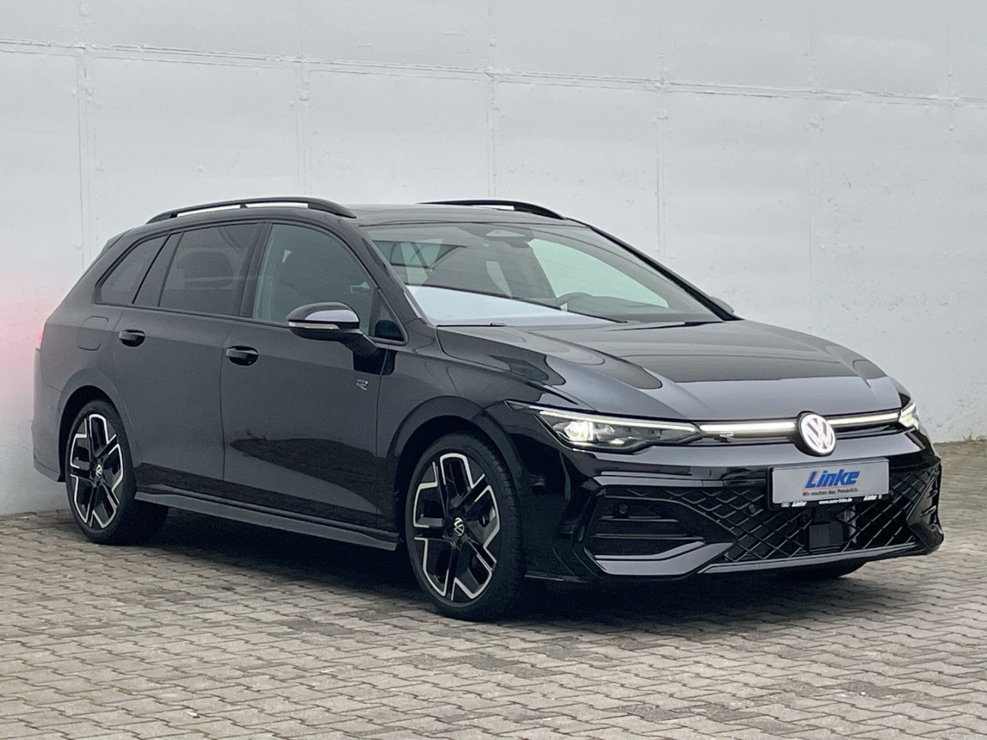 Golf Variant VIII R-Line 1.5 eTSI DSG AHK/Pano/HUD/H&K/ACC/Kamera
