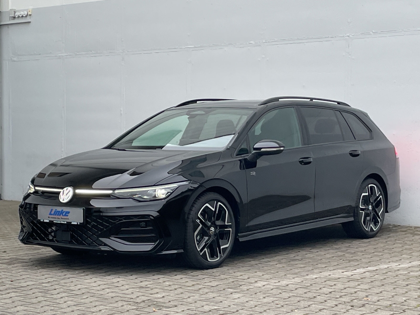 Golf Variant VIII R-Line 1.5 eTSI DSG AHK/Pano/HUD/H&K/ACC/Kamera
