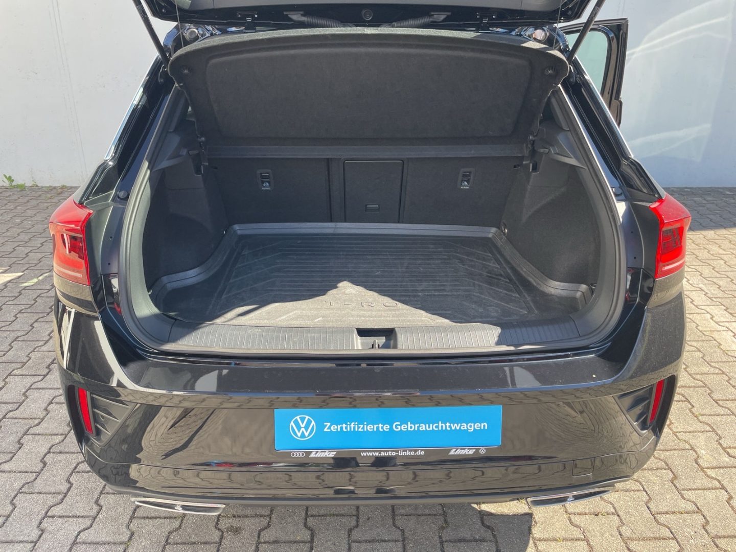 T-Roc 1.5 TSI DSG R-Line Pano/Kamera/IQ.LIGHT/ACC/Navi/App-Connect