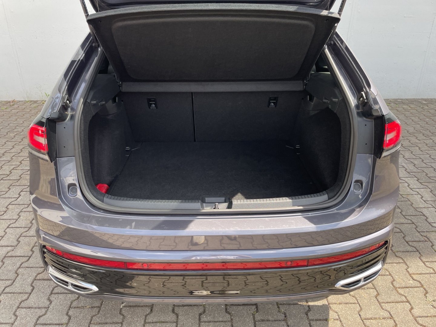 Taigo 1.5 TSI DSG R-Line Kamera/AHK/ACC/Navi Pro/App-Connect/Matrix/
