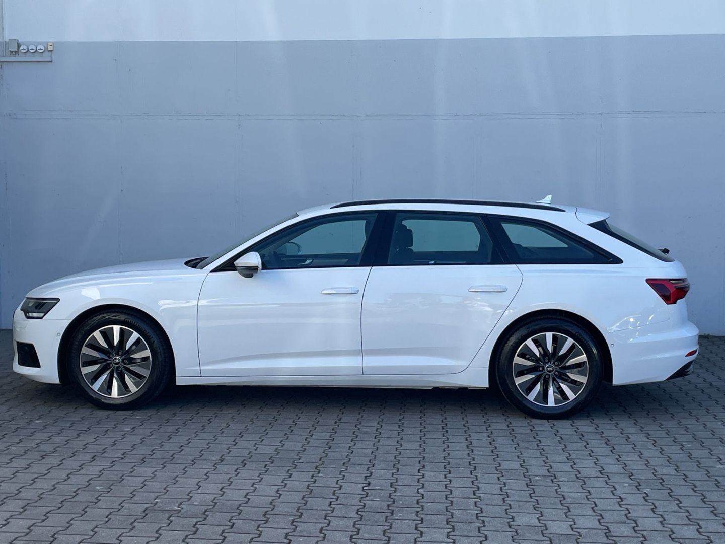 A6 40 2.0 TDI Avant quattro sport AHK/B&O/Kamera/Navi/ACC/el.Heckklappe/Lenkradhzg/App-Connect