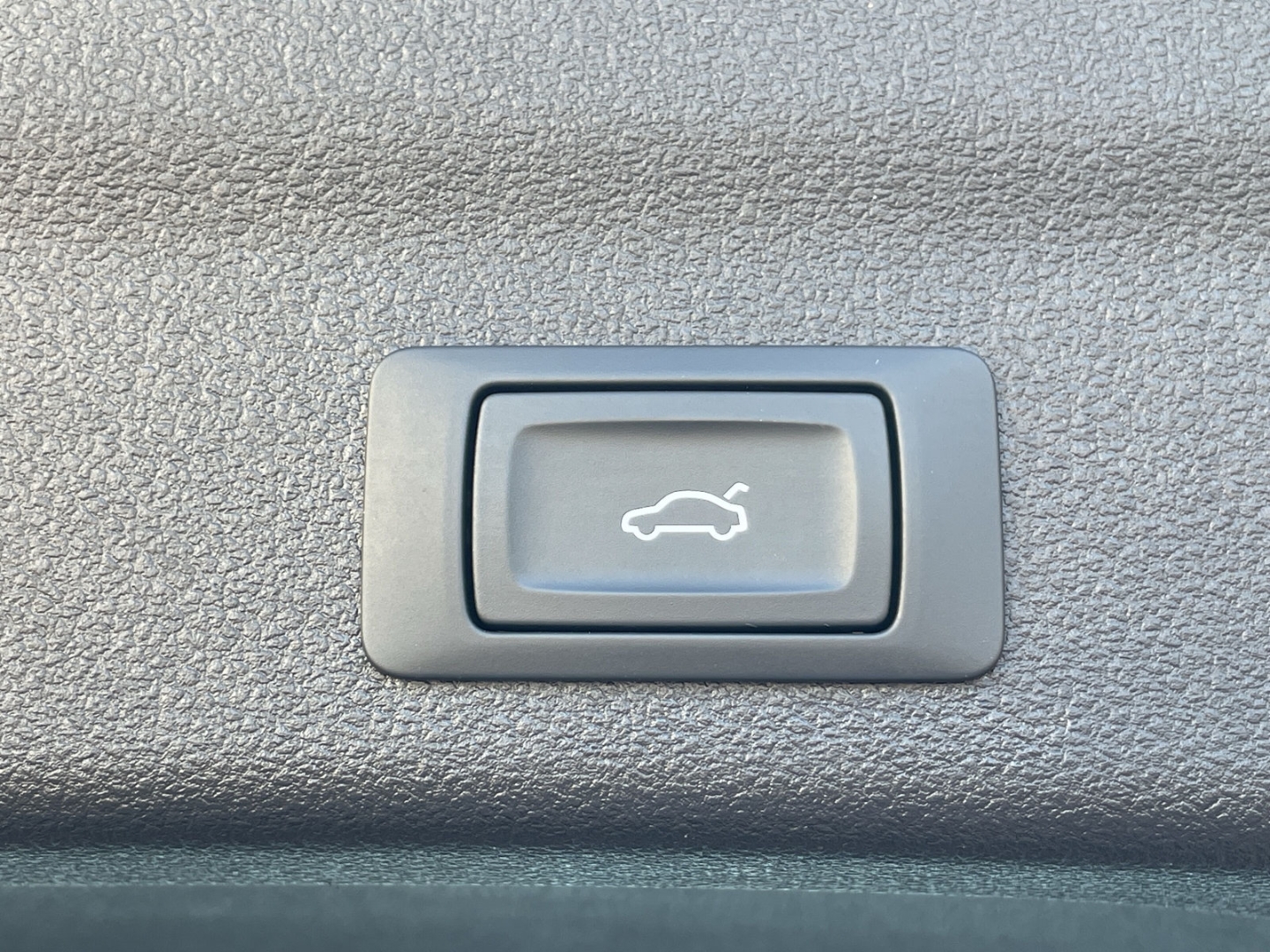 A6 40 2.0 TDI Avant quattro sport AHK/B&O/Kamera/Navi/ACC/el.Heckklappe/Lenkradhzg/App-Connect