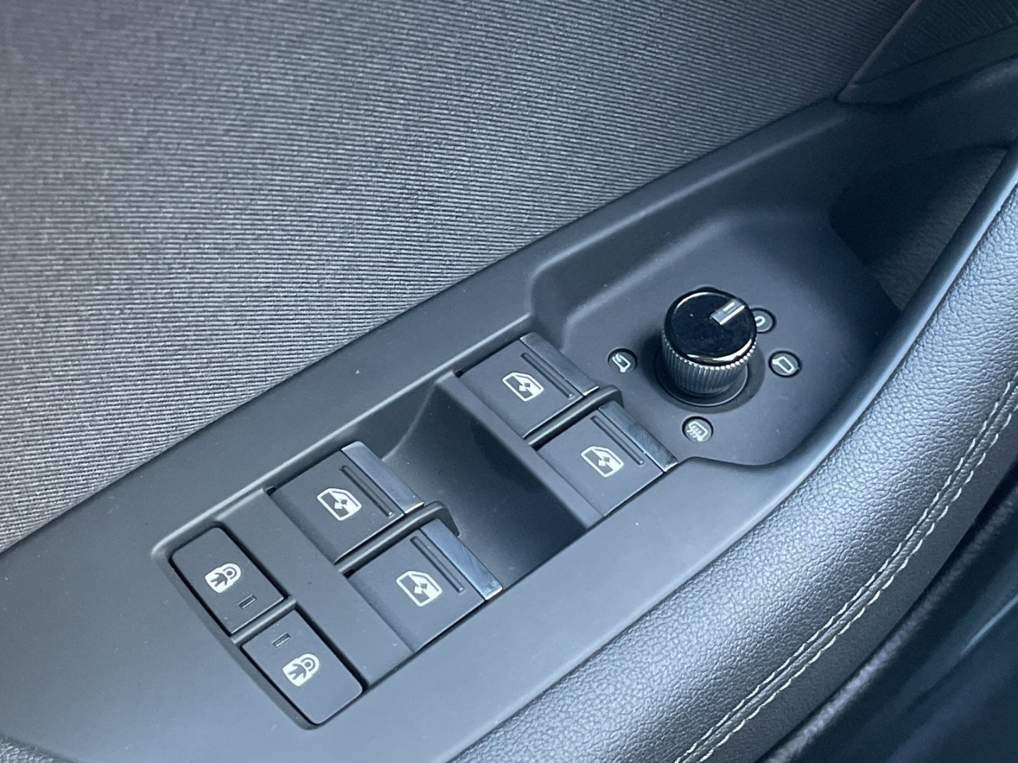 A6 40 2.0 TDI Avant quattro sport AHK/B&O/Kamera/Navi/ACC/el.Heckklappe/Lenkradhzg/App-Connect