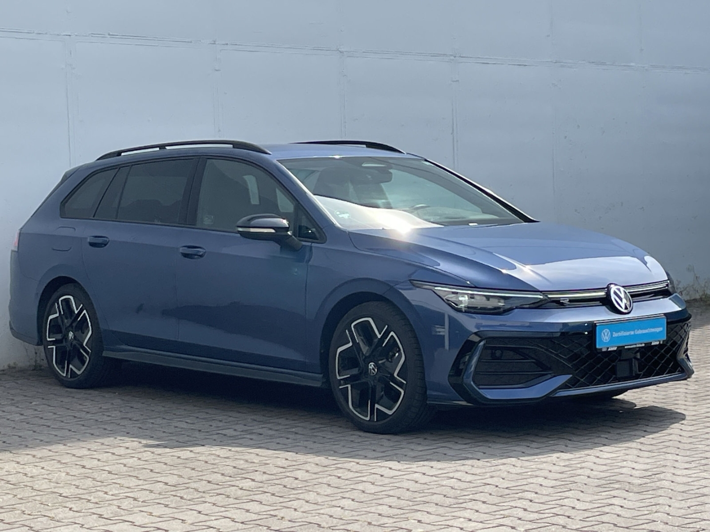 Golf Variant VIII 1.5eTSI DSG R-Line AHK/Standhzg/Navi/ACC/Kamera/Keyless/Matrix