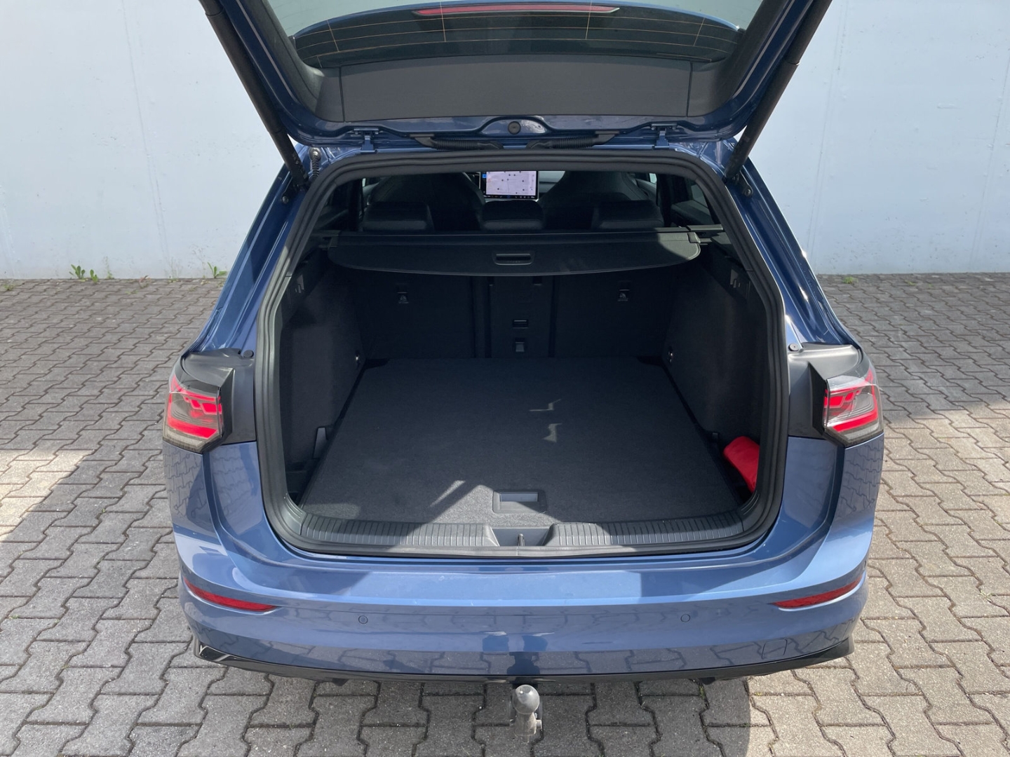 Golf Variant VIII 1.5eTSI DSG R-Line AHK/Standhzg/Navi/ACC/Kamera/Keyless/Matrix