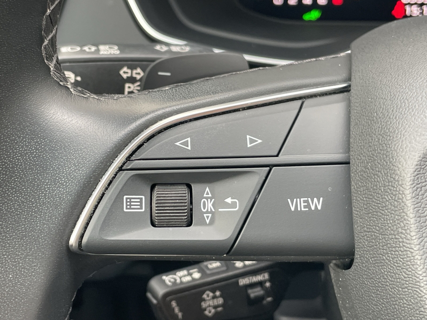 Q5 55TFSIe quattro S line Air/AHK/B&O/HUD/Matrix/Kamera/App-COn./ACC/Navi/el.Heckklappe/